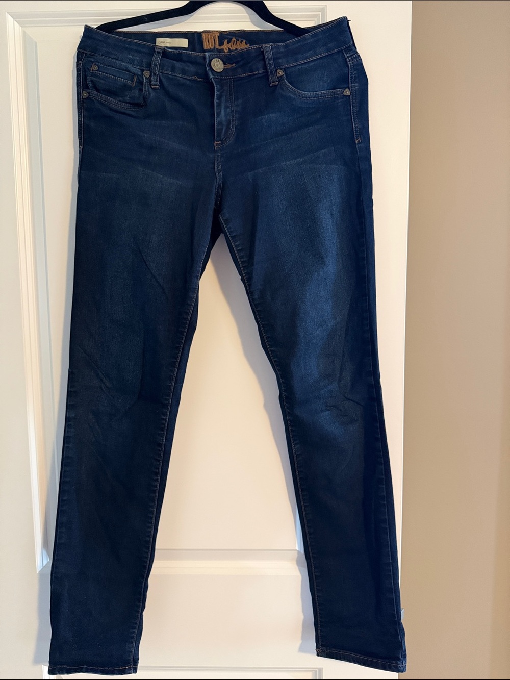 Kut from the Kloth Women's Skinny Jeans in Dark Blue Indigo